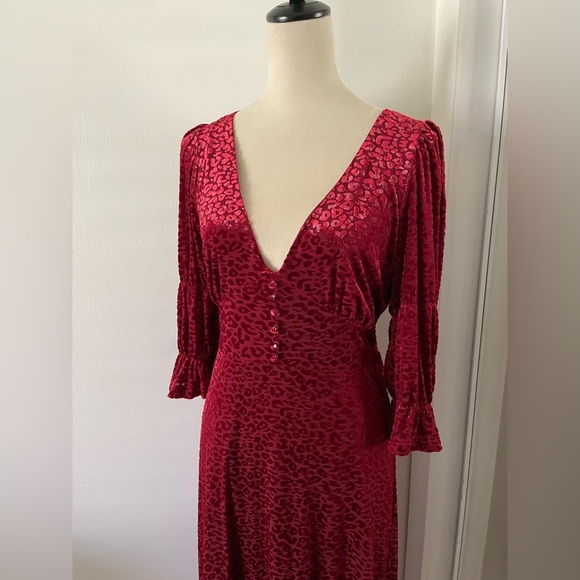 Sold out - Picture 10 of 10